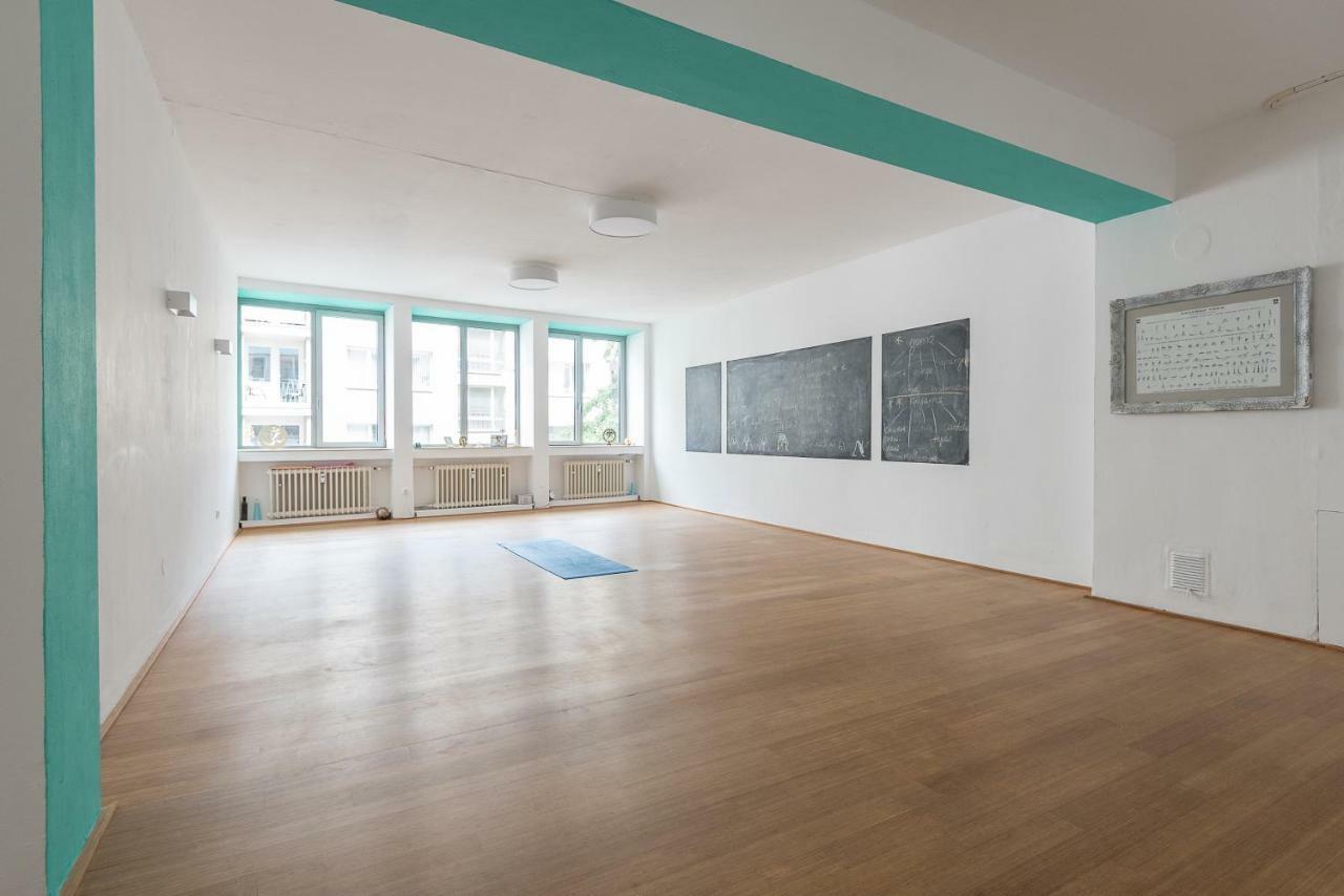 Apartment In Der Yogaschule Cologne Luaran gambar